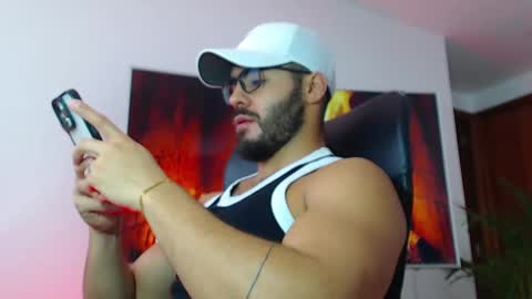 ANDREW WEST online show from February 6, 4:03 pm