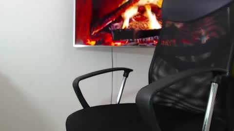 ANDREW WEST online show from February 7, 3:30 pm