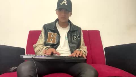 Snapshot of andrewcooper1 chatting on November 17, 3:45 am andrew online show from November 17, 3:45 am