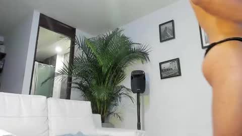 Snapshot of andrewjohnson0 chatting on January 4, 5:37 pm Andrew Johnson online show from January 4, 5:37 pm
