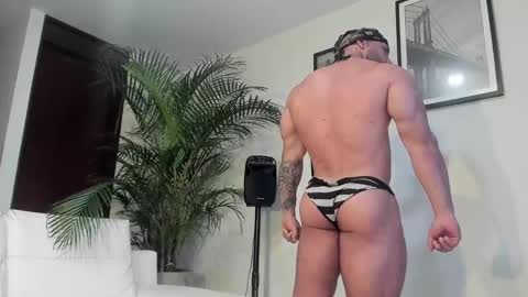 Snapshot of andrewjohnson0 chatting on February 18, 4:26 pm Andrew Johnson online show from February 18, 4:26 pm