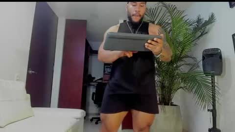 Snapshot of andrewjohnson0 chatting on March 4, 7:01 pm Andrew Johnson online show from March 4, 7:01 pm