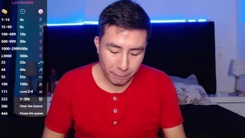 andrewmhilton_ online show from January 19, 5:26 am