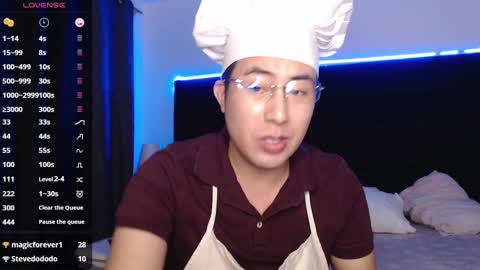 andrewmhilton_ online show from February 4, 1:13 am