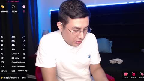 andrewmhilton_ online show from March 10, 2:28 am