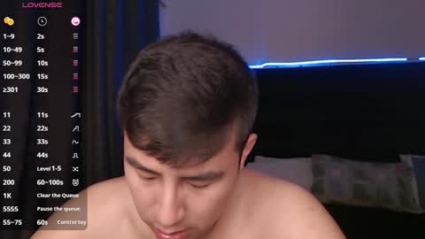 andrewmhilton_ online show from September 21, 6:26 am