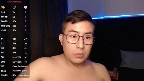 andrewmhilton_ online show from October 9, 2:09 am