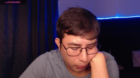 andrewmhilton_ online show from February 21, 6:47 am