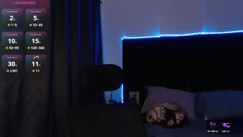 andrewmhilton_ online show from February 23, 6:55 am