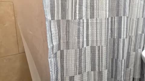 Snapshot of andrewo42601 chatting on December 14, 12:27 am andrewo42601 online show from December 14, 12:27 am