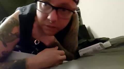 androxkade online show from October 12, 7:40 am