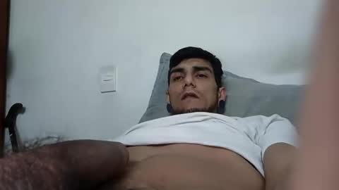 Snapshot of andsexbi69 chatting on October 23, 10:47 am andsexbi69 online show from October 23, 10:47 am