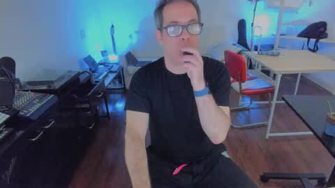 Snapshot of andy0pandi chatting on September 20, 2:40 pm Andrew online show from September 20, 2:40 pm