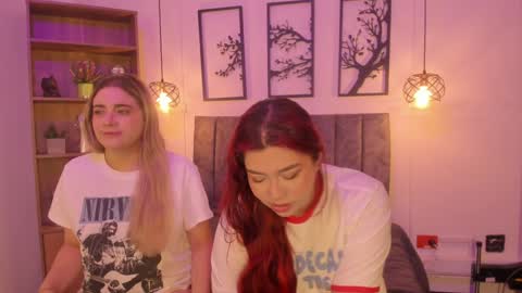 Snapshot of andy_and_emma chatting on December 6, 12:49 pm andy_and_emma online show from December 6, 12:49 pm