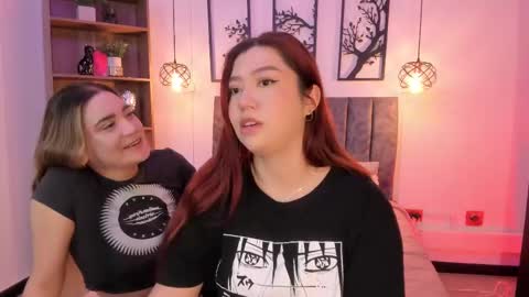 Snapshot of andy_and_emma chatting on February 22, 12:29 pm andy_and_emma online show from February 22, 12:29 pm