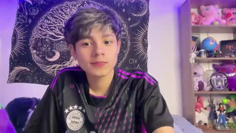 Snapshot of andy_belier chatting on February 24, 6:47 pm Andy online show from February 24, 6:47 pm