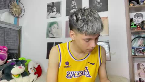 Snapshot of andy_belier chatting on November 20, 2:39 pm Andy online show from November 20, 2:39 pm