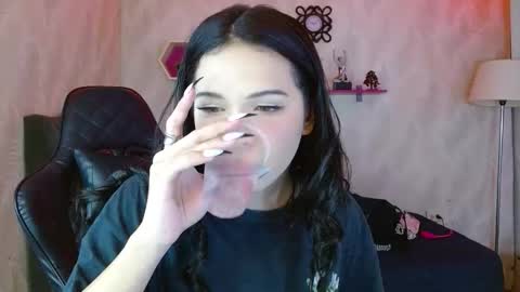 Snapshot of andy_bell_x chatting on November 13, 5:39 am ANDY online show from November 13, 5:39 am