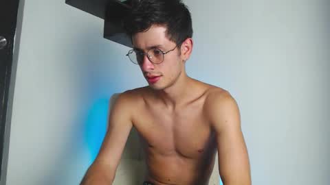 andy_collins__ online show from September 11, 7:30 am