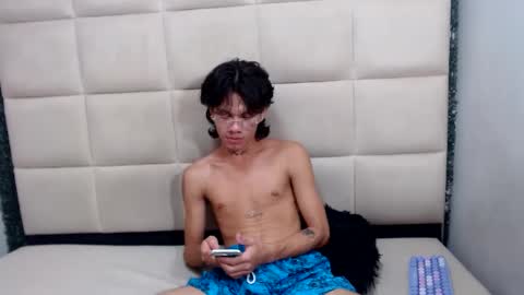 andy_dan1 online show from December 24, 6:06 pm