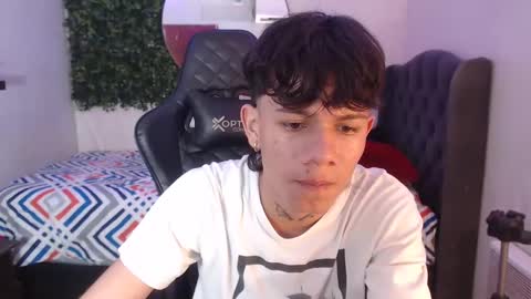 andy_dan1 online show from February 17, 8:26 pm