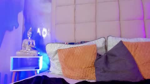  Andy  online show from November 28, 2:42 pm