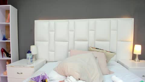 Snapshot of andyel2017 chatting on December 11, 3:26 pm Andy D online show from December 11, 3:26 pm