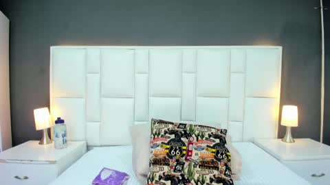 Snapshot of andyel2017 chatting on January 4, 1:42 pm Andy D online show from January 4, 1:42 pm