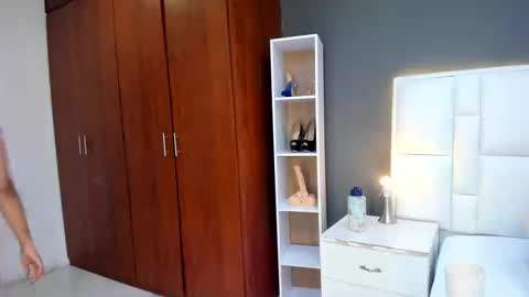 Snapshot of andyel2017 chatting on September 9, 1:54 pm Andy D online show from September 9, 1:54 pm