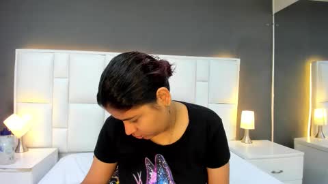 Snapshot of andyel2017 chatting on October 11, 11:31 am Andy D online show from October 11, 11:31 am