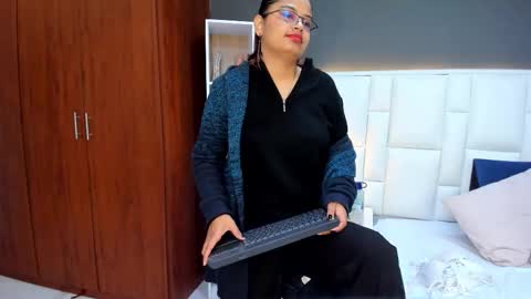 Snapshot of andyel2017 chatting on October 13, 2:17 pm Andy D online show from October 13, 2:17 pm