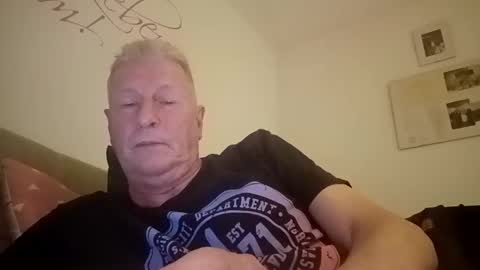 andyk1704 online show from January 29, 4:41 pm