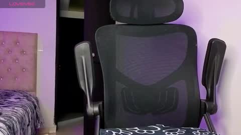 Andy online show from November 9, 2:54 am