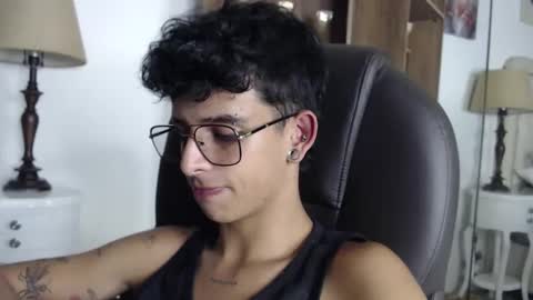 andyxibrat online show from April 20, 7:04 pm