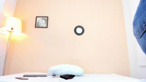 Andy  online show from September 23, 12:30 pm