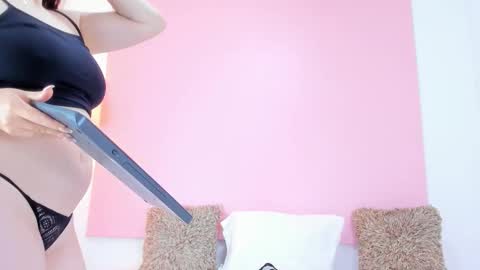 Andy  online show from January 10, 12:40 pm