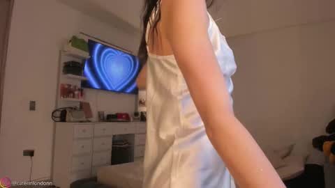 Snapshot of anelisse_ chatting on October 30, 4:36 am online show from October 30, 4:36 am