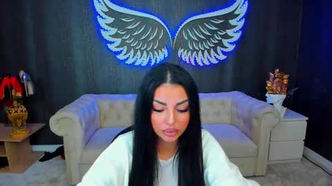 Anne online show from October 5, 6:50 pm