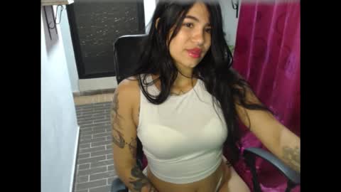 anemona_gray_777 online show from October 11, 5:28 am