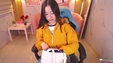 Snapshot of angel09_a chatting on October 23, 12:04 pm angel09 a online show from October 23, 12:04 pm