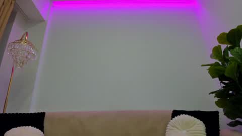 angel__vibe online show from February 23, 9:23 pm