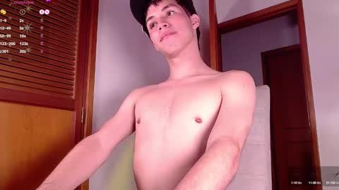 Snapshot of angel_bless19 chatting on January 3, 10:51 pm Angel help me with 100 thumbs up online show from January 3, 10:51 pm