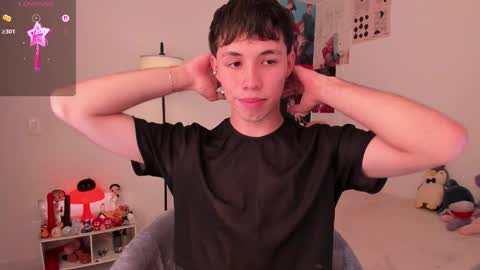 Snapshot of angel_bless19 chatting on September 28, 10:04 pm Angel help me with 100 thumbs up online show from September 28, 10:04 pm