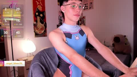 Angel   help me with 100 thumbs up online show from March 30, 7:59 pm