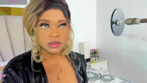 Snapshot of angel_dthroat chatting on January 24, 12:10 pm ANGHEL online show from January 24, 12:10 pm