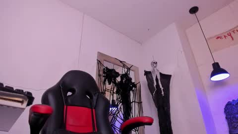 angel hardy online show from October 21, 11:00 am