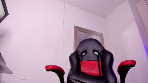 angel hardy online show from November 25, 10:48 am