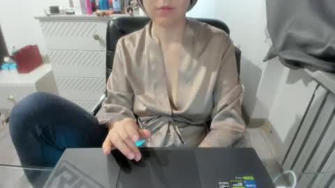 Snapshot of angel_lee__ chatting on February 10, 11:36 am angel_lee__ online show from February 10, 11:36 am