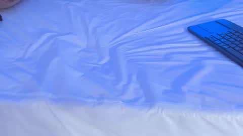 Angel  online show from December 6, 1:22 pm