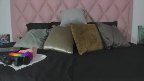 Angel  online show from February 14, 6:12 am